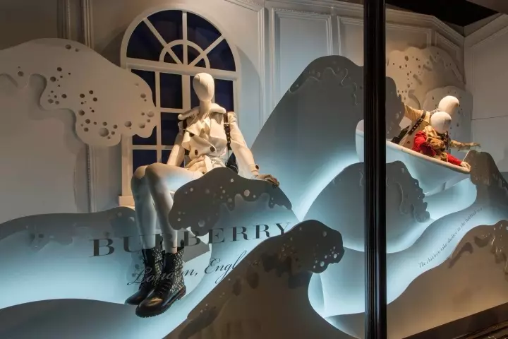 Maniquíes de exhibición para boutiques: 4 razones por las que debería adquirir algunos para su tienda