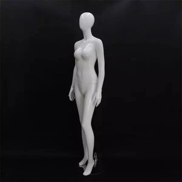 Modelo femenino de cuerpo entero de 188 cm: tamaño de maniquí que coincide con la exhibición de prendas